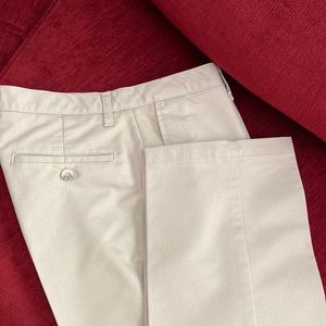 Lee mens khaki, classic fit.